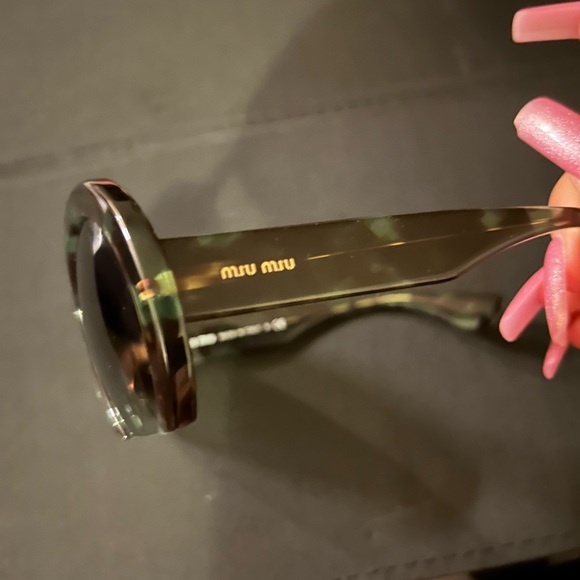 MIU MIU GLASSES